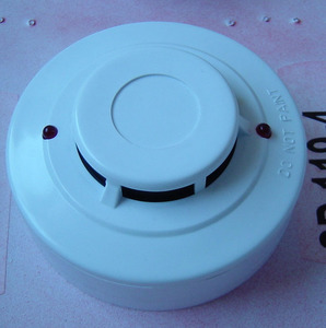 Detector <span class=keywords><strong>de</strong></span> <span class=keywords><strong>Humo</strong></span> y Calor Convencional SENTEK para Sistema <span class=keywords><strong>de</strong></span> Seguridad contra Incendios con Certificación EN - Product Image 4
