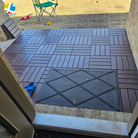 Dalles de terrasse modulaires en plastique, revêtement de sol emboîtable pour patio, balcon et terrasse extérieurs
