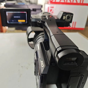 Caméra de conférence professionnelle 4K Panasonic PV100GK d'occasion, 20,1 MP, zoom optique hybride 10x, capteur MOS 1,0 pouce, écran LCD 3,5 pouces - Product Image 2