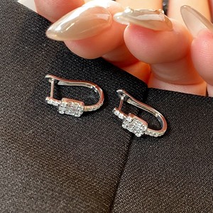 Pendientes Huggie de Oro Blanco Sólido de 18K Xinfly con Diamantes Naturales, Mosaico de Baguette, 0.27ct, Engaste Micro-Pavé, Joyería Fina - Product Image 1