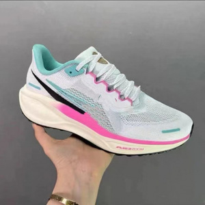 รองเท้าวิ่งเพกาซัส 41 สำหรับผู้หญิง สีผสมผสาน ผ้าถักแบบ Fly Knit ระบายอากาศได้ดี แบบผูกเชือก เหมาะกับทุกฤดูกาล สไตล์เดินเล่น ส้นแบน - Product Image 1