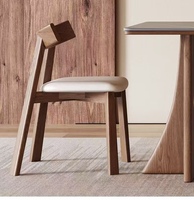Mobilier classique européen Ensemble de salle à manger minimaliste en bois naturel noir 6 8 chaises Table à manger de luxe avec plateau en travertin