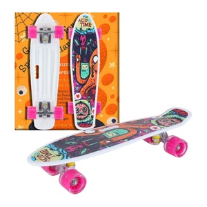 <span class=keywords><strong>Planche</strong></span> à roulettes portable à quatre roues <span class=keywords><strong>pour</strong></span> débutants petites grandes roues clignotantes en métal durable coulée par gravité - Product Image 6