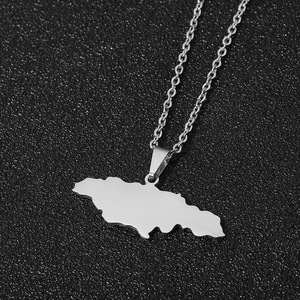 Collar con Colgante de Mapa de Jamaica |   Joyas de Viaje de Acero Inoxidable con Baño de Oro PVD de 18K, Grabado de Contorno de <span class=keywords><strong>Isla</strong></span>, Oro y Plata, Venta al por Mayor - Product Image 2