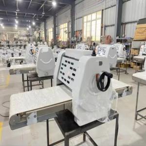 เครื่องรีด<span class=keywords><strong>แป้ง</strong></span>ครัวซองต์สำหรับทำเบเกอรี่ - Product Image 1