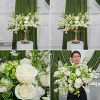 Boule de fleurs rouge bordeaux 60 cm, arrangements de fleurs artificielles en soie d'hortensia et d'anturium, centre de table floral avec amarathus suspendu