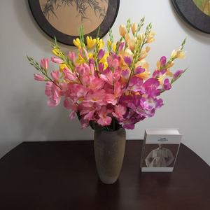 Fleurs artificielles de gladiolus Junheyuan, branche unique, en plastique et soie, pour arrangement floral, décoration intérieure, décoration d'allée de mariage - Product Image 1