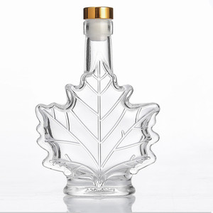 Bouteille de sirop en verre en forme de feuille d'<span class=keywords><strong>érable</strong></span> 50ml 100ml 250ml Bouteille de liqueur en verre avec bouchon <span class=keywords><strong>à</strong></span> vis pour <span class=keywords><strong>l</strong></span>'emballage de spiritueux Vodka - Product Image 5