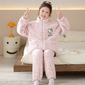 Nuevos <span class=keywords><strong>Pijamas</strong></span> Infantiles de Invierno de Felpa de Coral con Dibujos Animados. Conjunto de Ropa de Casa Cálida y Gruesa con Cuello de Franela y Cremallera para Mujer, para la Familia. - Product Image 3