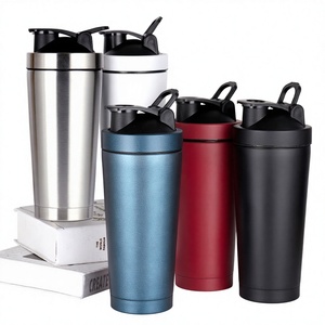 Bouteille <span class=keywords><strong>shaker</strong></span> isotherme à double paroi en acier inoxydable 304 pour la gym avec boule en acier – Vente en gros - Product Image 1