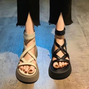Sandalias de tacón grueso con plataforma y punta abierta, de piel sintética con banda elástica, para mujer, de verano, con aumento de altura y tacón medio - Product Image 2