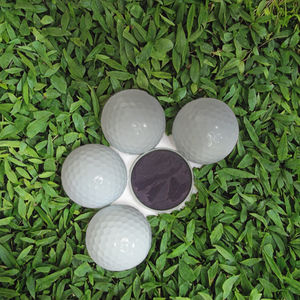 Pelotas de Golf de Torneo Suaves de 3 Capas de Poliuretano PU de 42.67mm con Logotipo y Color OEM, Hechas de Material de Goma Duradero - Product Image 2