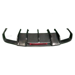 Diffusore Posteriore in Vera Fibra di Carbonio con Luce per <span class=keywords><strong>Mercedes</strong></span> Benz <span class=keywords><strong>Classe</strong></span> CLS W218 CLS350 CLS63 <span class=keywords><strong>AMG</strong></span> 2011-2018 - Product Image 3