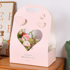 กล่องกระดาษพับได้สีชมพูขาวลายหัวใจ สำหรับใส่เค้ก ดอกไม้ หรือของขวัญ - Product Image 1
