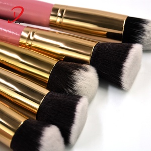 Ensemble de 10 pinceaux de maquillage <span class=keywords><strong>orange</strong></span> à marque privée avec poils synthétiques et manche en bois pour usage quotidien du visage, marque OEM, incluant un pinceau anticernes - Product Image 6
