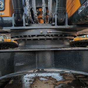 Excavadora de cadenas Sany SY215C usada de 21 toneladas, modelo 2022, con motor y transmisión en excelentes condiciones, en venta. - Product Image 6