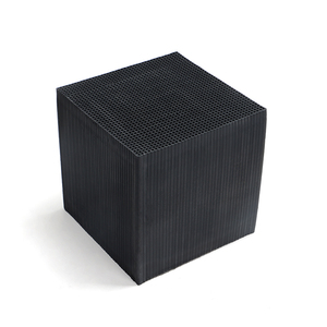 Cubo de Carbón Activado en Panal Negro de 100x100x100mm, Impermeable, 99% de Pureza, para Eliminación de Olores, Filtro de Aire - Product Image 1