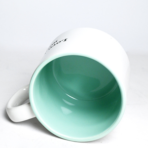 <span class=keywords><strong>Taza</strong></span> <span class=keywords><strong>de</strong></span> cerámica <span class=keywords><strong>blanca</strong></span> <span class=keywords><strong>de</strong></span> 17 onzas <span class=keywords><strong>con</strong></span> <span class=keywords><strong>interior</strong></span> <span class=keywords><strong>de</strong></span> menta suave, que agrega una dosis <span class=keywords><strong>de</strong></span> amor a sus descansos diarios para café o té - Product Image 3