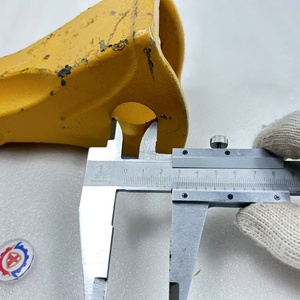 Piezas para Excavadora PC200, Dientes para Cucharón, Diente 205-70-19570RC de Alta Calidad - Product Image 4