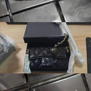 <span class=keywords><strong>Sac</strong></span> à chaîne mini en <span class=keywords><strong>cuir</strong></span> véritable pour femme, <span class=keywords><strong>sac</strong></span> bandoulière, <span class=keywords><strong>sac</strong></span> accessoire de taille, porte-monnaie, vente en gros, direct usine Chine - Product Image 2
