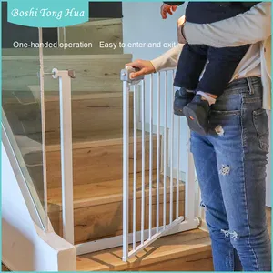 Barrière de sécurité rétractable portable avec garde-corps clôture d'isolation intérieure en plastique pour animaux de compagnie et bébé pour les enfants pour l'utilisation des toilettes - Product Image 4