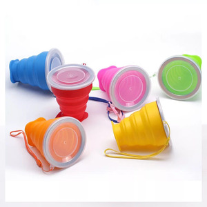 Offre Spéciale : Tasse Pliable en Silicone avec Entonnoir Intégré – Facile à Transporter - Product Image 3