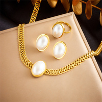 Mode rétro Simple 18K plaqué or en acier inoxydable ensemble de bijoux ovale perle boucles d'oreilles anneau et collier pour les mariages