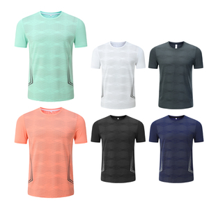T-shirt Homme Uni en Tissu Élasthanne Personnalisable avec Logo Privé, Idéal pour la Musculation, le Fitness et la Gym, Vêtement de Sport Respirant à Séchage Rapide - Product Image 2