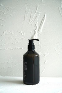 Champú rico en ingredientes picantes de menta y aceite de lavanda para hoteles de cinco estrellas se puede personalizar con varios suministros de hotel - Product Image 2