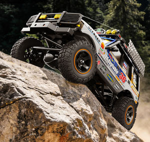 דוו דאוולין 1/18 רכב זחילה בשלט רחוק, רכב שטח 4x4 בשלט רחוק, רכב שטח עם שלט רחוק 2.4GHz עם תאורת LED למבוגרים - Product Image 3