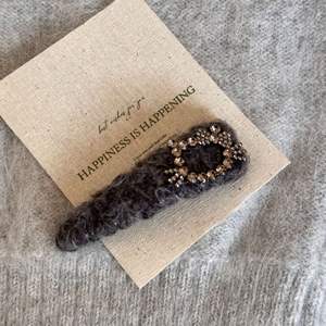 Pinza para el pelo de lana con diseño de gato y diamantes de imitación de aleación para niñas, uso diario y fiestas, colección otoño-invierno - Product Image 4