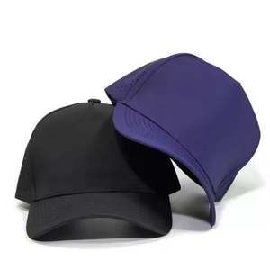 Gorra de Béisbol de 5 Paneles Perforada con Corte Láser, Impermeable, Estilo Urbano, Venta al Por Mayor - Product Image 2
