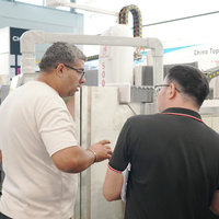 Scie à pont CNC 5 axes haute efficacité pour la découpe de pierre, avec moteur PLC, découpe automatique de plans de travail de cuisine et d'éviers, installation rapide