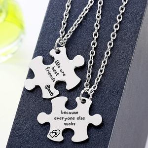 Tendencias 2025, Collares Modernos y Únicos para Parejas, Resistentes al Agua y al Deslustre, de Acero Inoxidable 316L, con Letras Personalizadas, Creativos, para Mujeres - Product Image 3