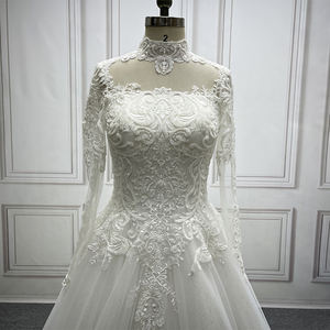 فستان زفاف فاخر من KDG بتصميم حلو مع تطريز بالخرز والكريستال، أحدث موديلات فساتين الزفاف المزينة بالدانتيل والتطريز - Product Image 5