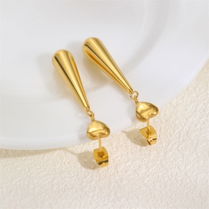Pendientes de Moda con Baño de Oro, Diseño de Gota de Agua, Dijes Irregulares en Forma de Barra y Corazón - Product Image 3