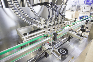 olive <span class=keywords><strong>oil</strong></span> bottle filling machine semi automatic liquid filling machine with conveyor - Product Image 5