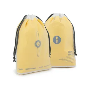 사용자 정의 속옷 의류 가방 편리한 2 레이어 서리 낀 여분의 용량 노란색 drawstring 비닐 봉투 옷