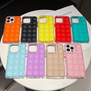 Nouvelle <span class=keywords><strong>coque</strong></span> tendance INS Ice Cube Grid pour <span class=keywords><strong>iPhone</strong></span> 16 <span class=keywords><strong>Pro</strong></span> Max, design <span class=keywords><strong>carré</strong></span> 2-en-1, protection antichoc ultime, vente en gros - Product Image 6