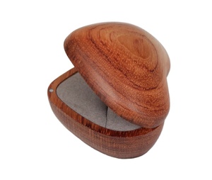 Caja de madera tallada con forma de ventana para regalo, caja de madera para música, decoración de vacaciones, regalo, Color madera Natural, India Love - Product Image 1