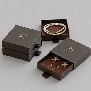 Scatola Regalo di Lusso Direttamente dalla Fabbrica, Piccola ed Ecologica con Logo Personalizzato, Confezione per Gioielli - Product Image 1