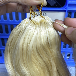 Extensiones de Cabello Humano Virgen Brasileño de 18 Pulgadas, 100% Alineadas <span class=keywords><strong>con</strong></span> la Cutícula, Estilo Rizado Rubio Miel, Nudos Milagrosos - Product Image 2