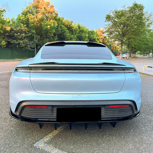 Amp-Z Spoiler arrière style lame pour Porsche Taycan 2019, finition noir piano mat, texture fibre de carbone, pièce de tuning - Product Image 1