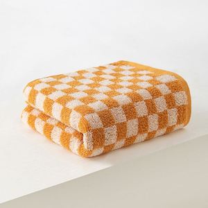 Serviettes de toilette carrées en coton pur à 100 %, motif jacquard quadrillé rétro, option logo personnalisé, hypoallergéniques, vente en gros - Product Image 3