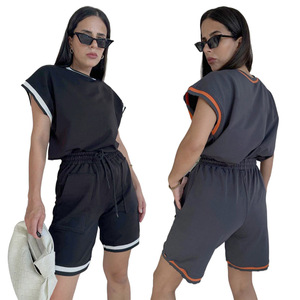 Conjunto Deportivo Casual de Verano para Mujer JAC22 W3367, Nuevo Diseño Color Block, Top Deportivo de Dos Piezas con Cuello Pullover - Product Image 1