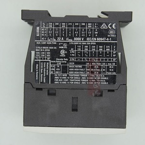 Contactor Eaton DILM7-10 24VDC para Montaje en Riel DIN, 3P 10A, Uso Industrial - Product Image 3