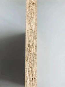 Panneaux SIP en résine MDI adhésive <span class=keywords><strong>OSB</strong></span> <span class=keywords><strong>4</strong></span> Flakeboard Machine 12 mm 10 mm Utilisation intérieure Marque verte Colle E0 <span class=keywords><strong>Panneau</strong></span> de bois - Product Image 2