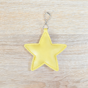 Porte-clés en cuir rembourré PU avec pendentif étoile 3D mignon en forme de pentagramme, idéal pour logo de marque - Product Image 6