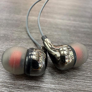 Audífonos Intrauditivos con Cable KS-19 de 3.5mm, Chipset <span class=keywords><strong>Skull</strong></span> Candy JL, Resistentes al Agua IPX3, Metálicos, 1.2m, Sonido de Alta Fidelidad, Compatibles con Todos los Dispositivos - Product Image 2