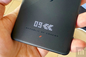 <span class=keywords><strong>ROG</strong></span> <span class=keywords><strong>Phone</strong></span> 9 ใหม่ หน้าจอ <span class=keywords><strong>6</strong></span>.7 นิ้ว FHD 185Hz AMOLED Octa Core Snapdragon 8 Elite กล้อง 50MP แบตเตอรี่ 5000mAh ชาร์จเร็ว 65W รองรับ NFC ไร้สาย เล่นเกม 5G - Product Image 6